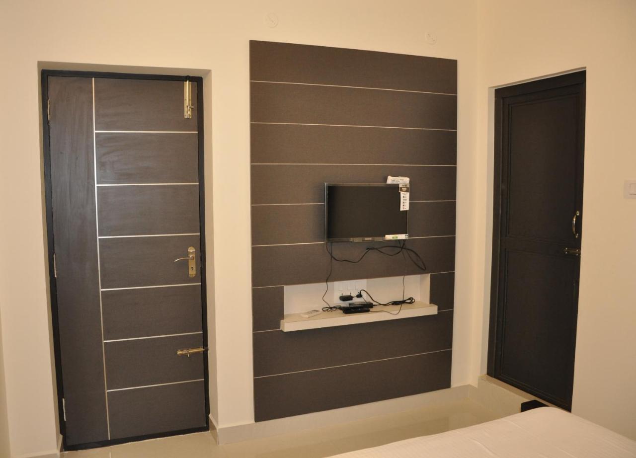 Moonlight Residency Hotel Tiruchirappalli Екстериор снимка